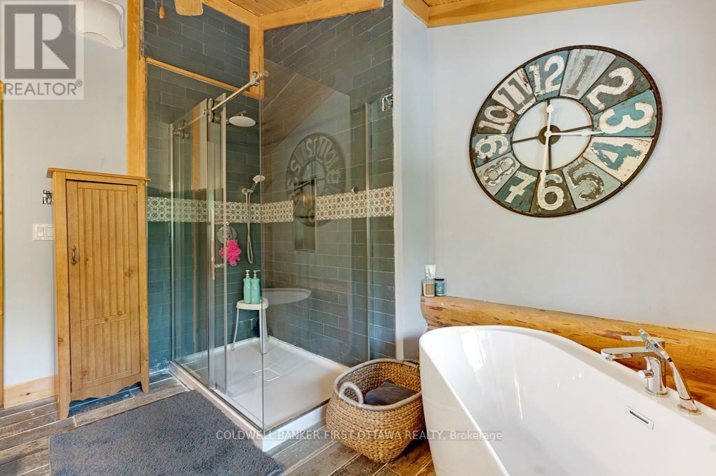 MISSISSIPPI MILLS, Ontario, K0A 2X0, CA, 4 Bedrooms Bedrooms, ,2 BathroomsBathrooms,Residential,For Sale,1865554