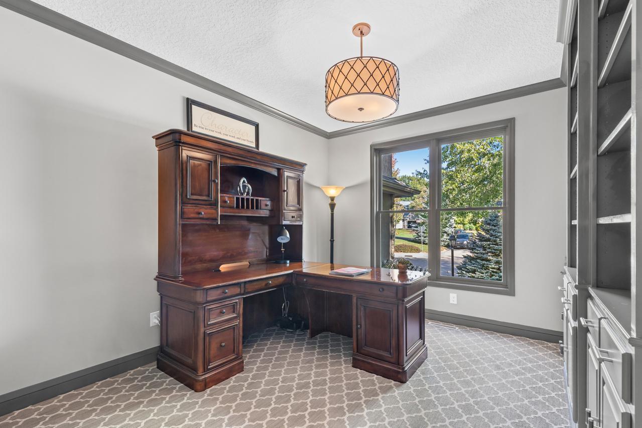 Chanhassen, Minnesota, 55317, United States, 4 Bedrooms Bedrooms, ,2 BathroomsBathrooms,Residential,For Sale,1987932