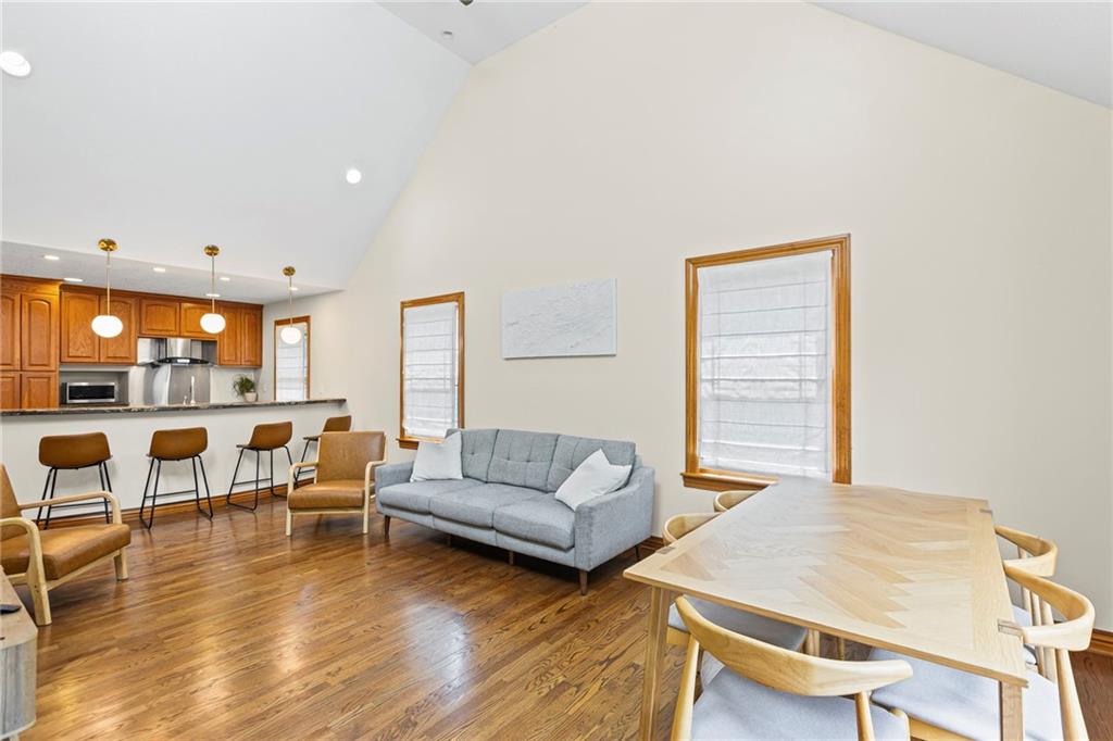 Kansas City, Kansas, 66103, United States, 3 Bedrooms Bedrooms, ,3 BathroomsBathrooms,Residential,For Sale,1906433