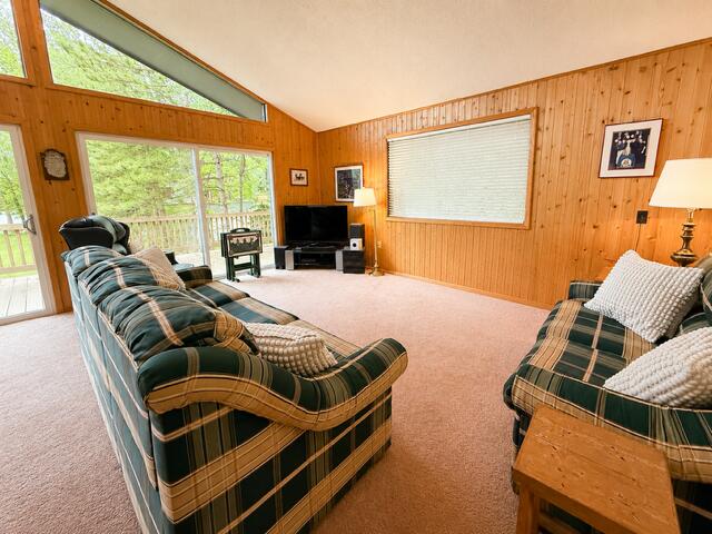 Mecosta, Michigan, 49332, United States, 4 Bedrooms Bedrooms, ,6 BathroomsBathrooms,Residential,For Sale,2048361