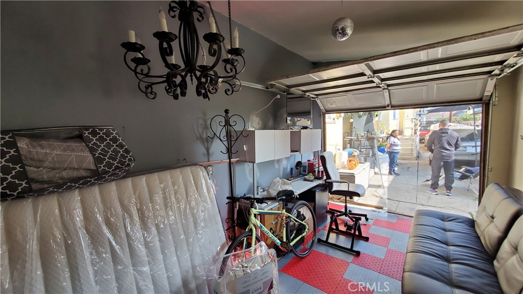 Los Angeles, California, 90006, United States, ,Residential,For Sale,1909502