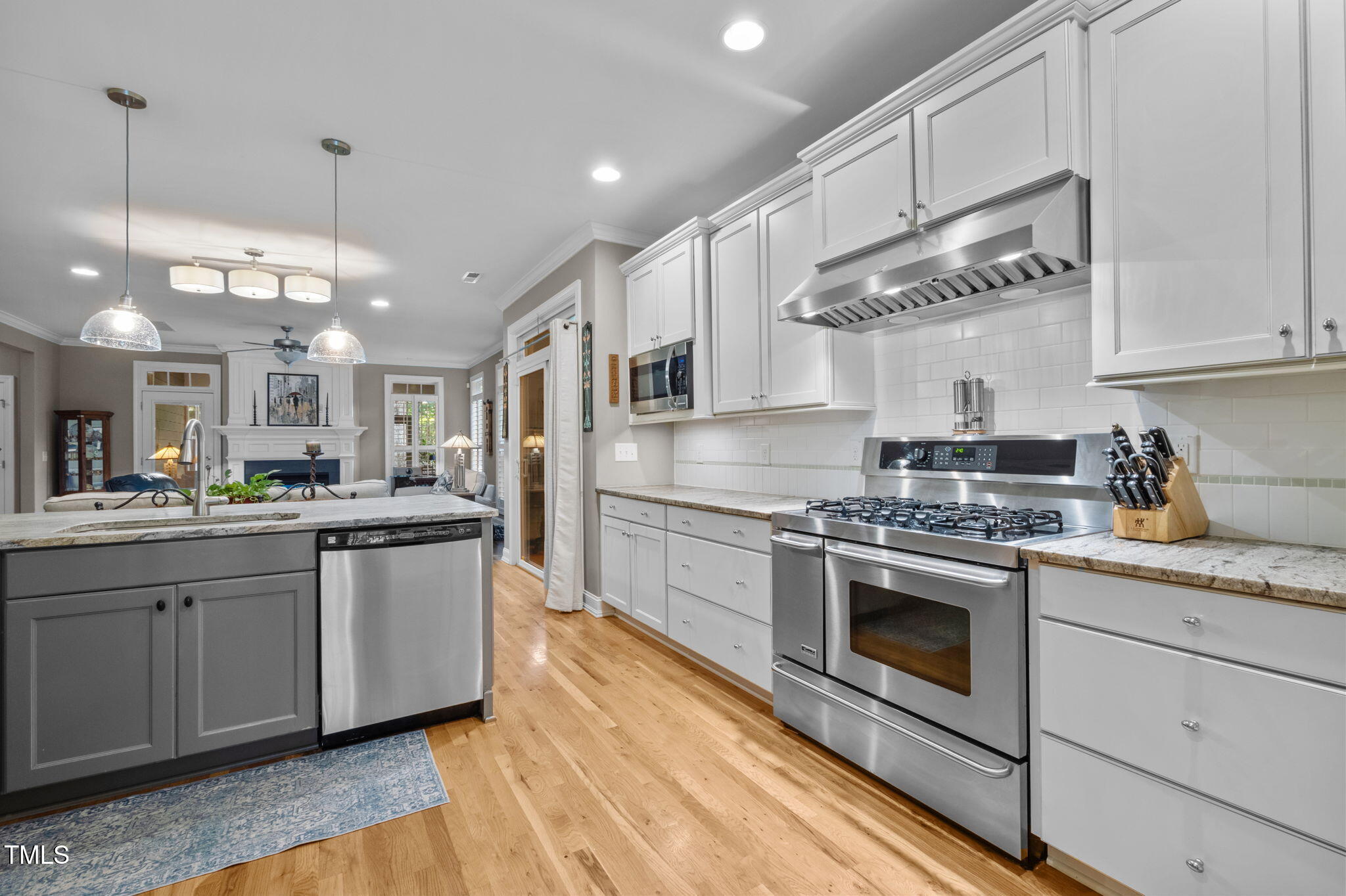 Chapel Hill, North Carolina, 27516, United States, 3 Bedrooms Bedrooms, ,3 BathroomsBathrooms,Residential,For Sale,1941784