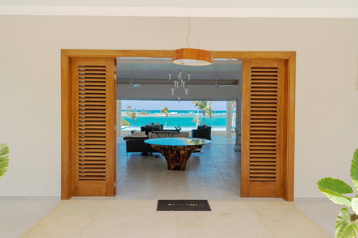NEW PRICE Captivating 4-Bedroom Ocean front Samana, Samana, DO, 4 Bedrooms Bedrooms, ,4 BathroomsBathrooms,Residential,For Sale,NEW PRICE Captivating 4-Bedroom Ocean front Samana,1080456