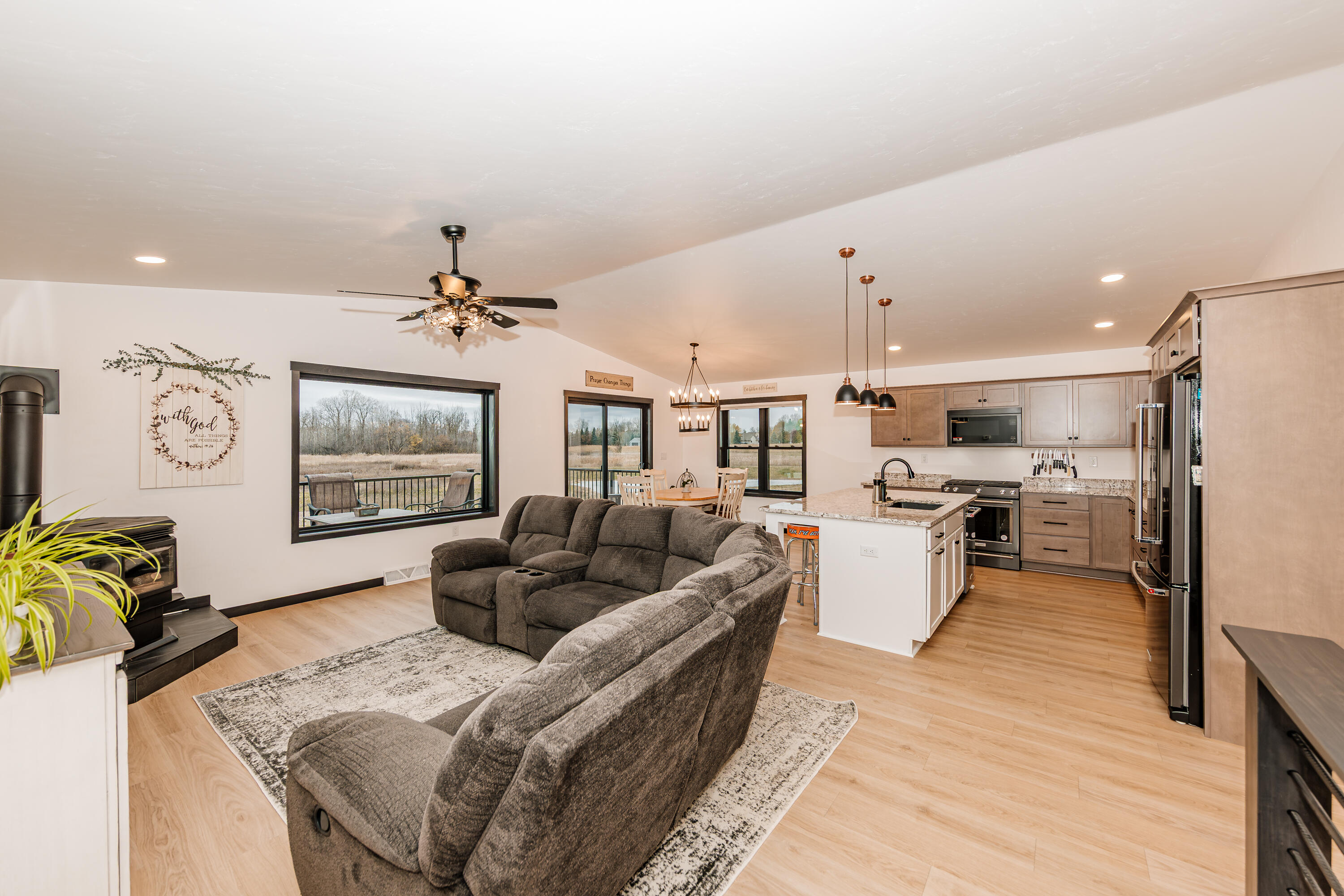 Random Lake, Wisconsin, 53075, United States, 3 Bedrooms Bedrooms, ,2 BathroomsBathrooms,Residential,For Sale,1990952