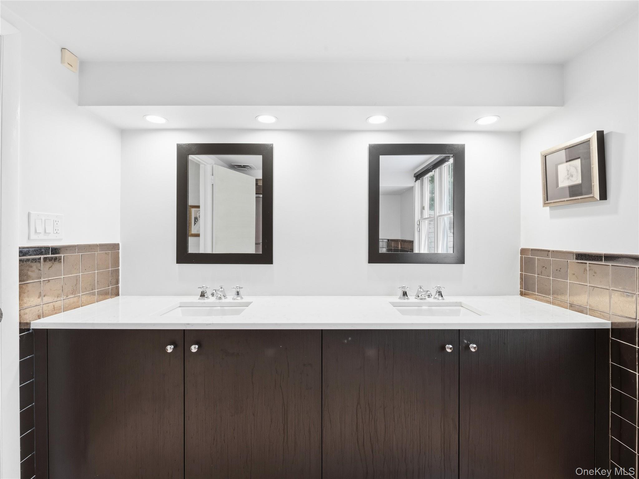  17 Glenwood Drive, Great Neck, NY, 11021 - 物件實景