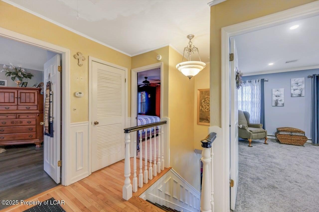 Sugarloaf, Pennsylvania, 18249, United States, 4 Bedrooms Bedrooms, ,3 BathroomsBathrooms,Residential,For Sale,1996756