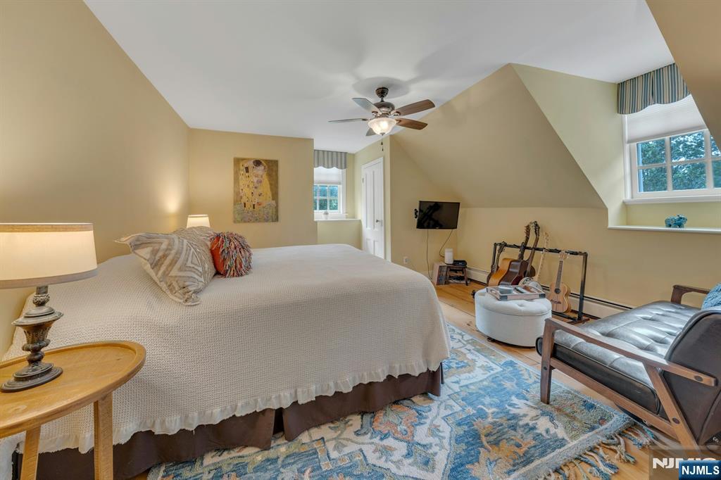 Park Ridge, New Jersey, 07656, United States, 4 Bedrooms Bedrooms, ,3 BathroomsBathrooms,Residential,For Sale,1927365