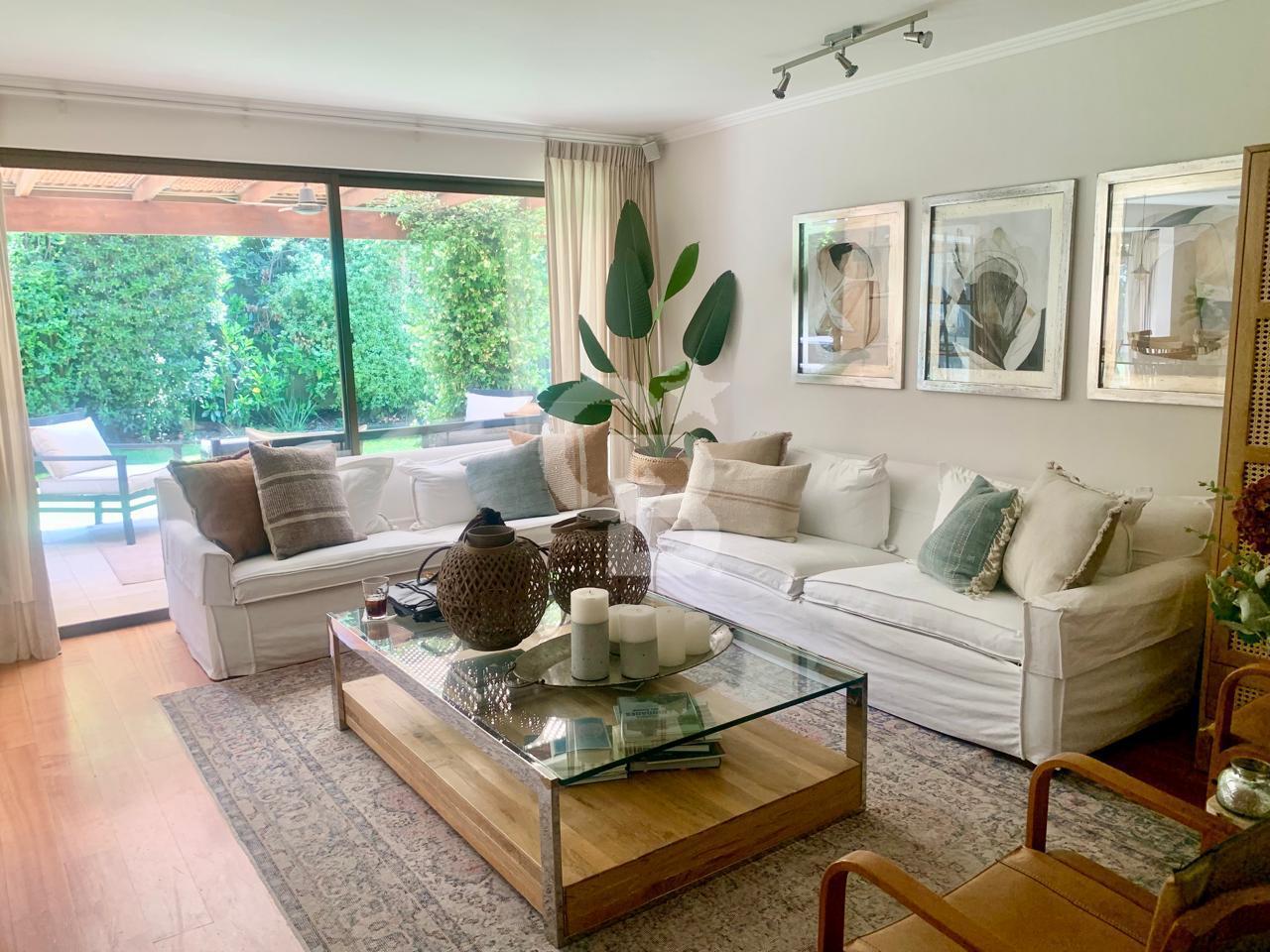 Lo Barnechea, Chile, 6 Bedrooms Bedrooms, ,5 BathroomsBathrooms,Residential,For Sale,1998928