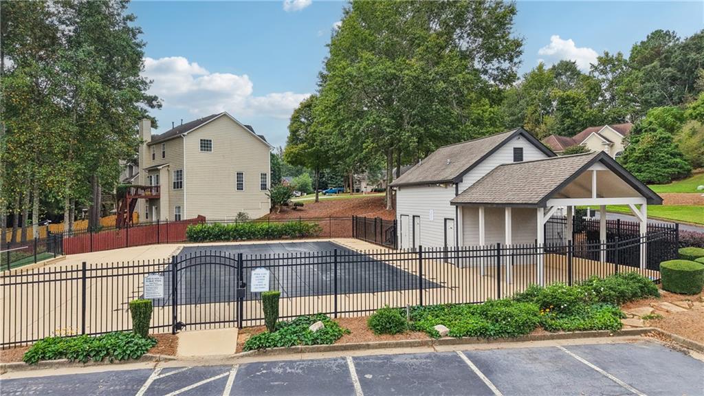 Alpharetta, Georgia, 30004, United States, 4 Bedrooms Bedrooms, ,3 BathroomsBathrooms,Residential,For Sale,1978370