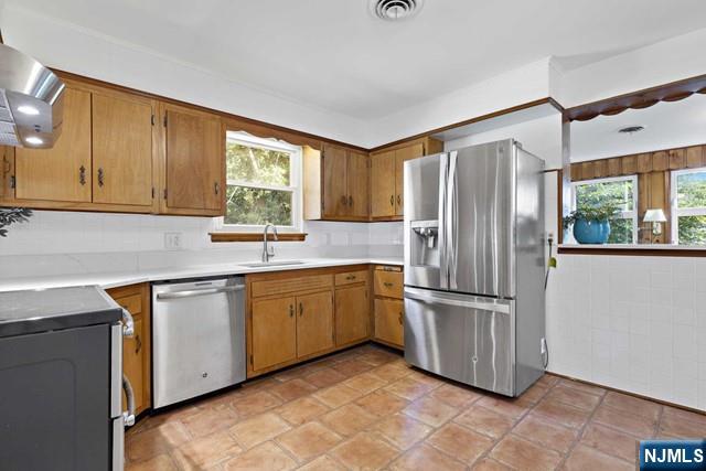 Clifton, New Jersey, 07013, United States, 3 Bedrooms Bedrooms, ,1 BathroomBathrooms,Residential,For Sale,1927701