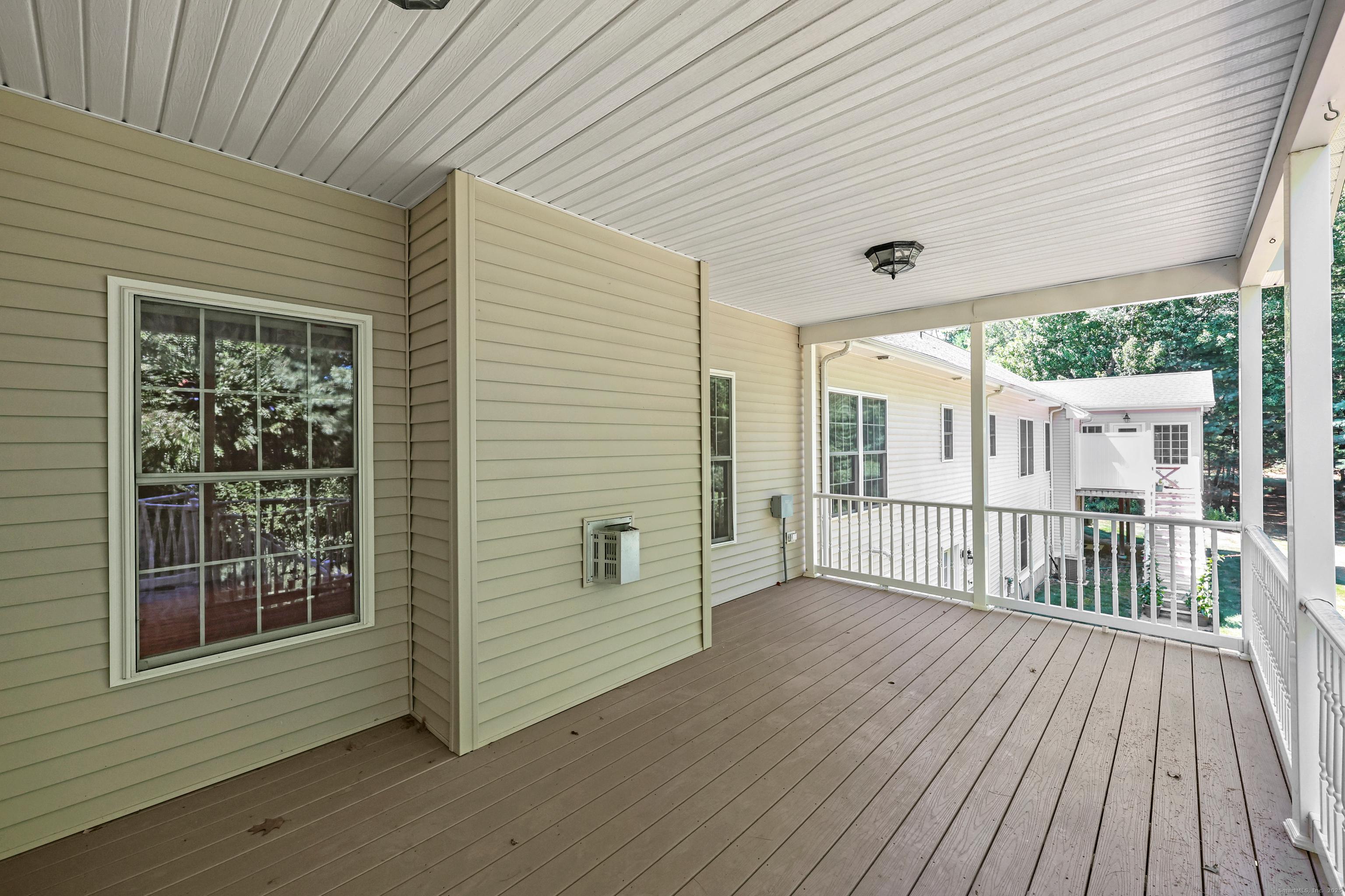 Colchester, Connecticut, 06415, United States, 2 Bedrooms Bedrooms, ,3 BathroomsBathrooms,Residential,For Sale,1943556
