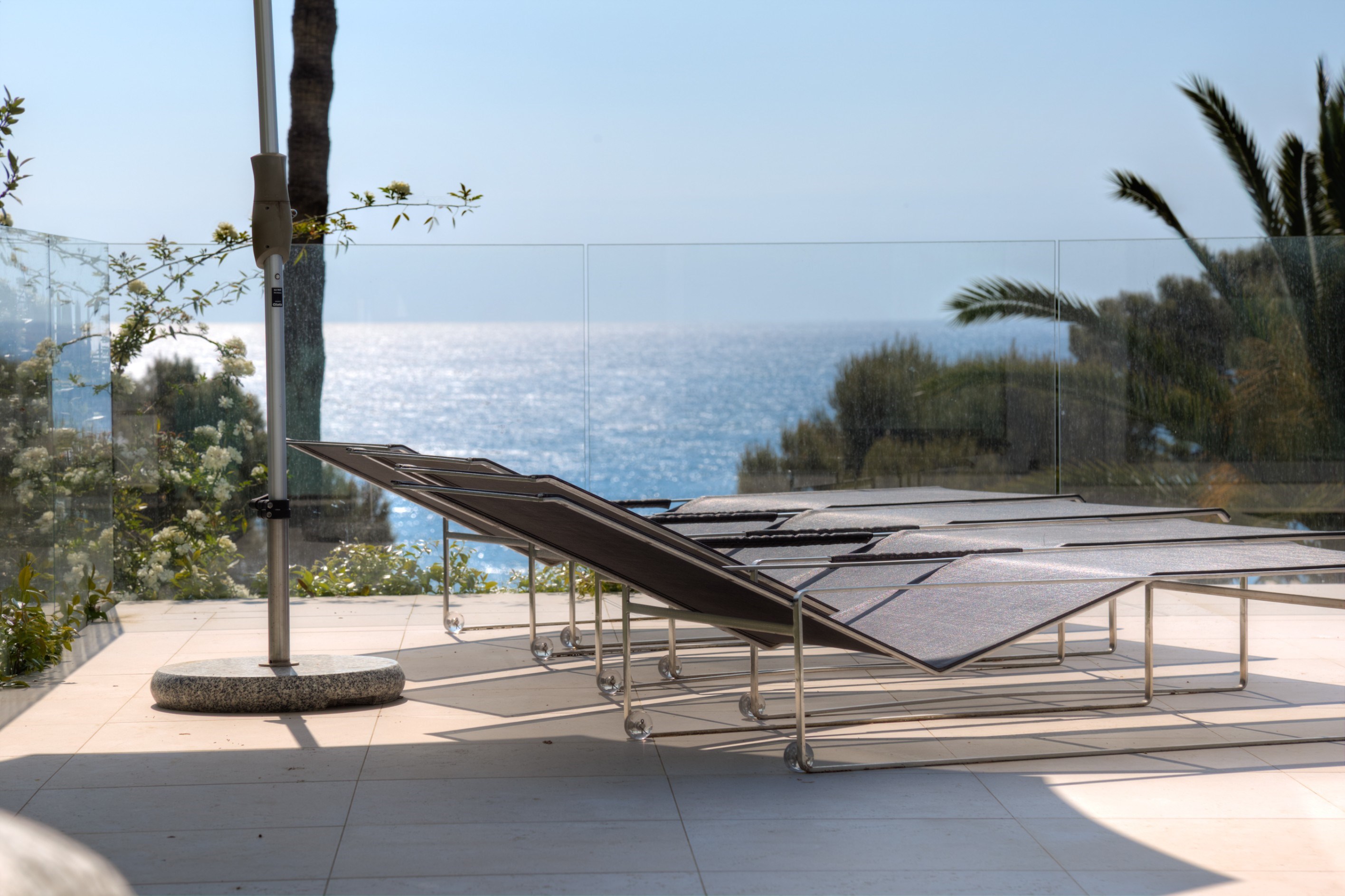  Architect-designed contemporary villa with panoramic sea views in Èze-sur-Mer - 物件實景