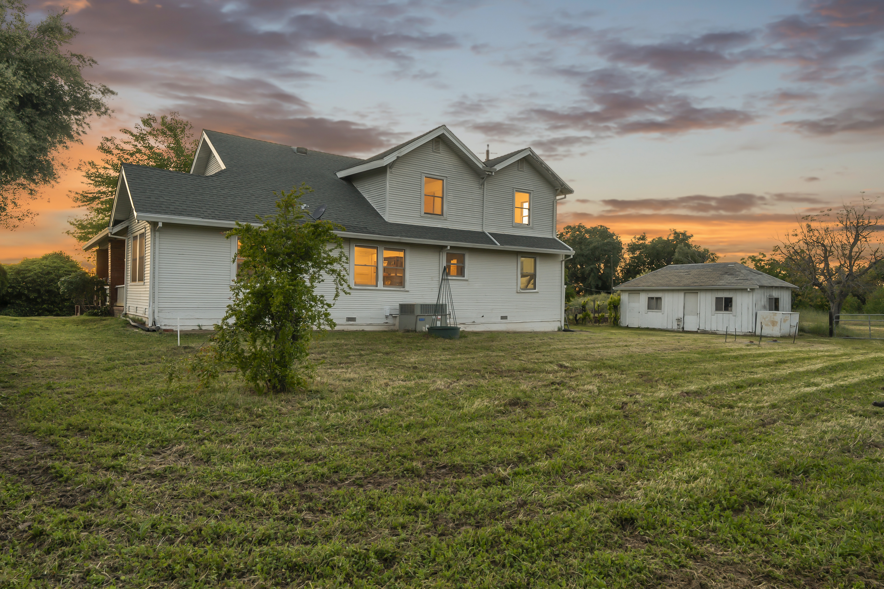  107 Acres - Seasonal Creek - Legacy - 物件實景