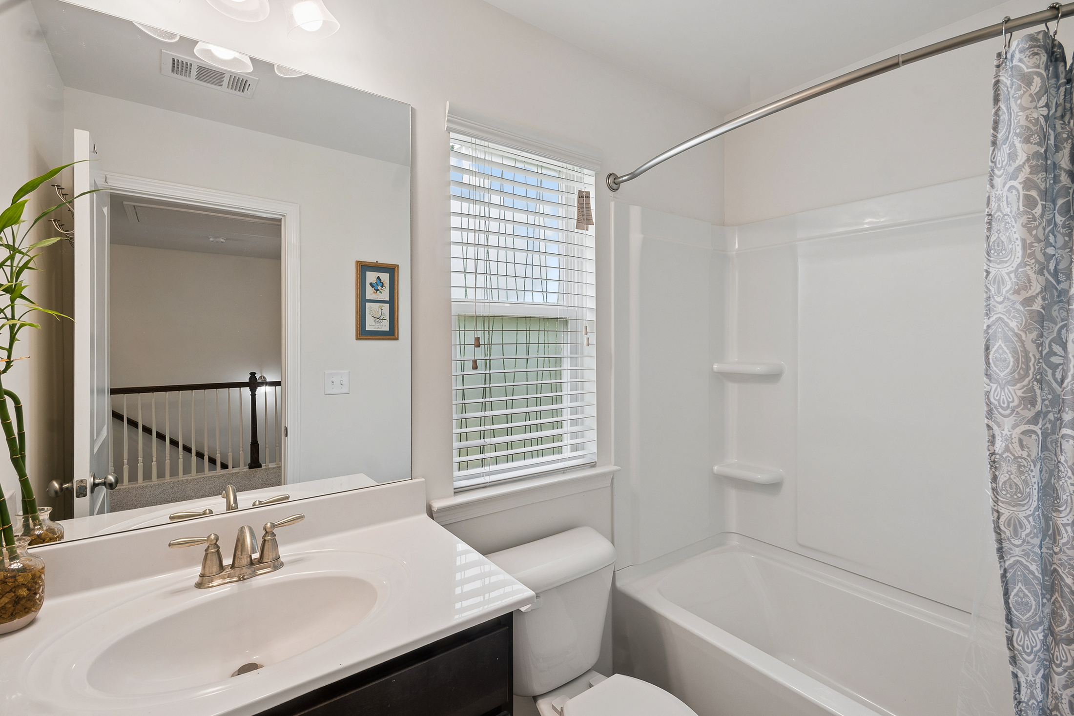  Beautiful End-Unit Townhome at Belmont Hills - 物件實景