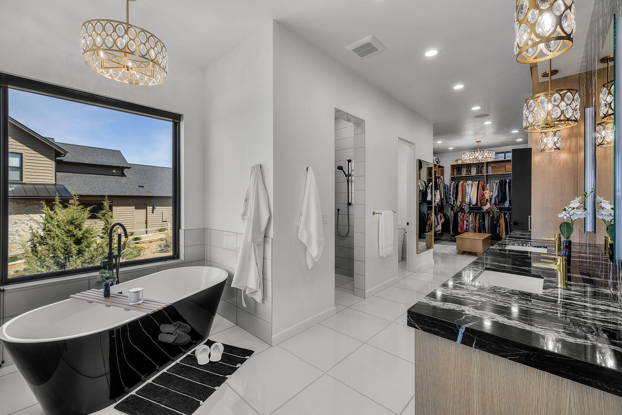Powell Butte, Oregon, 97753, United States, 4 Bedrooms Bedrooms, ,5 BathroomsBathrooms,Residential,For Sale,1804820