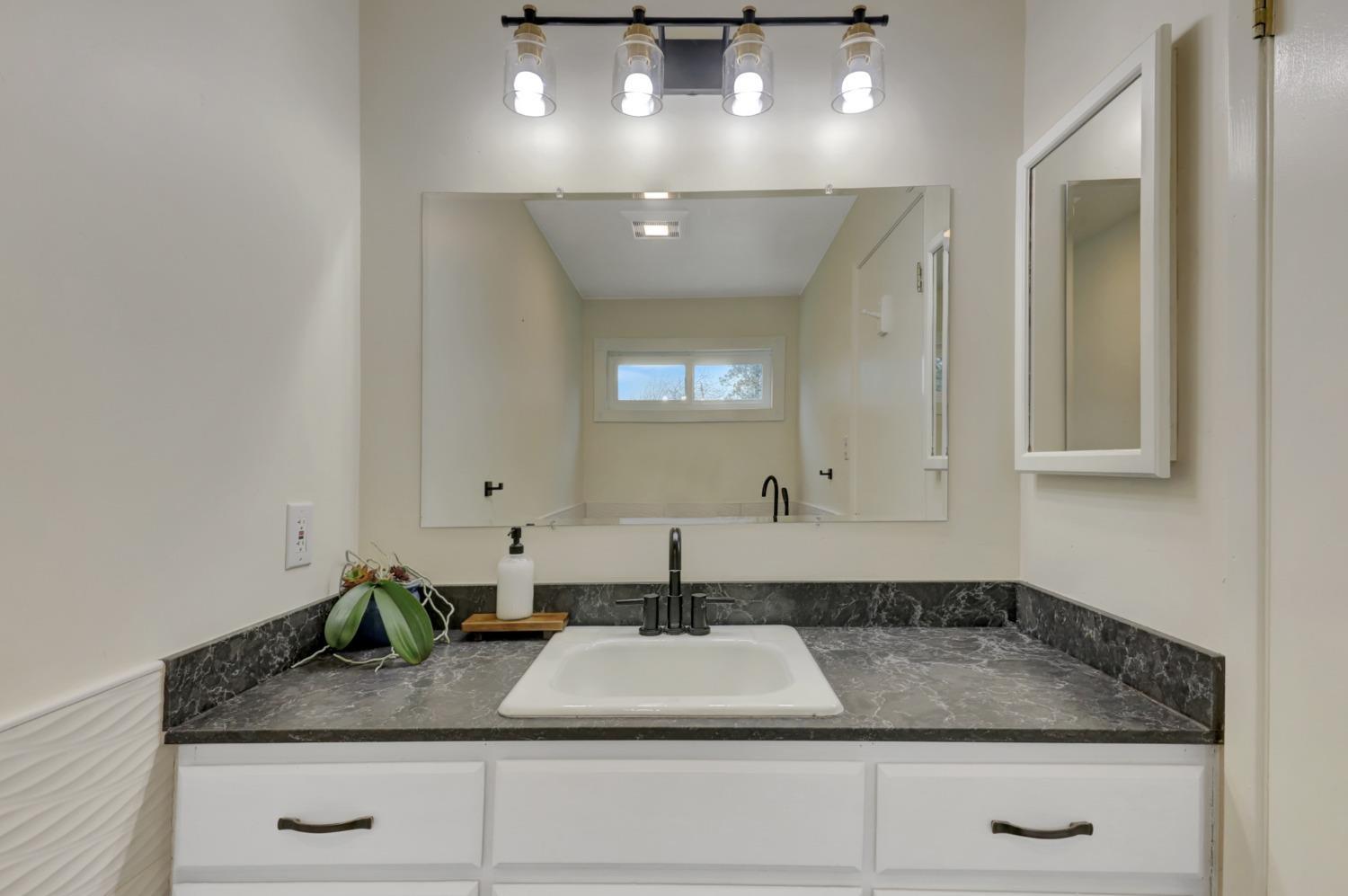 Nevada City, California, 95959, United States, 3 Bedrooms Bedrooms, ,2 BathroomsBathrooms,Residential,For Sale,1766144