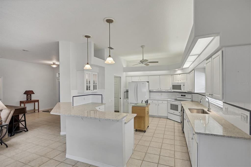 Venice, Florida, 34285, United States, 3 Bedrooms Bedrooms, ,2 BathroomsBathrooms,Residential,For Sale,1997006