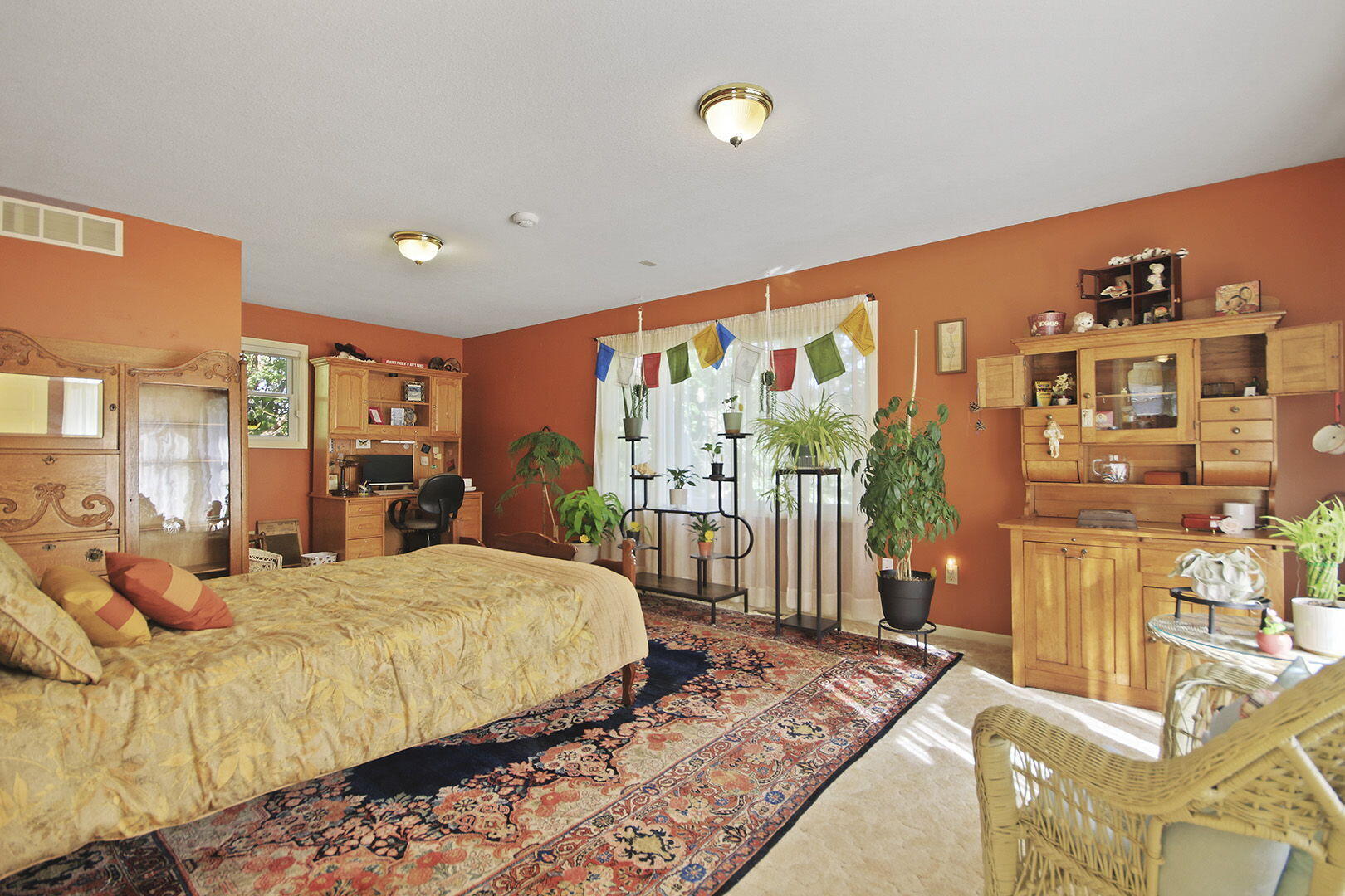 COLUMBIA, Missouri, 65203, United States, 5 Bedrooms Bedrooms, ,3 BathroomsBathrooms,Residential,For Sale,1975322