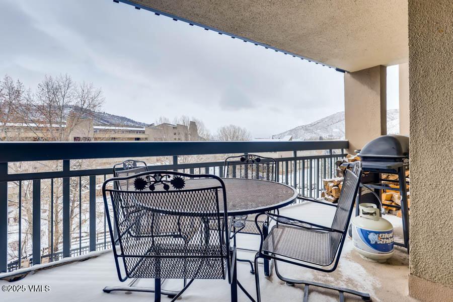 Avon, Colorado, 81620, United States, 3 Bedrooms Bedrooms, ,3 BathroomsBathrooms,Residential,For Sale,1731603
