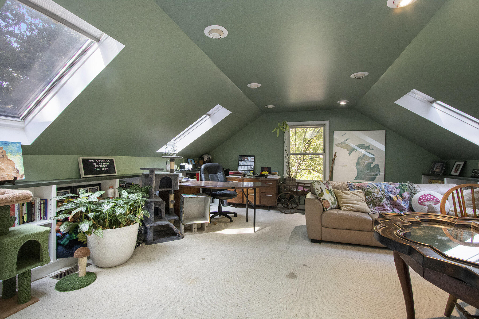 St. Joseph, Michigan, 49085, United States, 5 Bedrooms Bedrooms, ,4 BathroomsBathrooms,Residential,For Sale,1960550