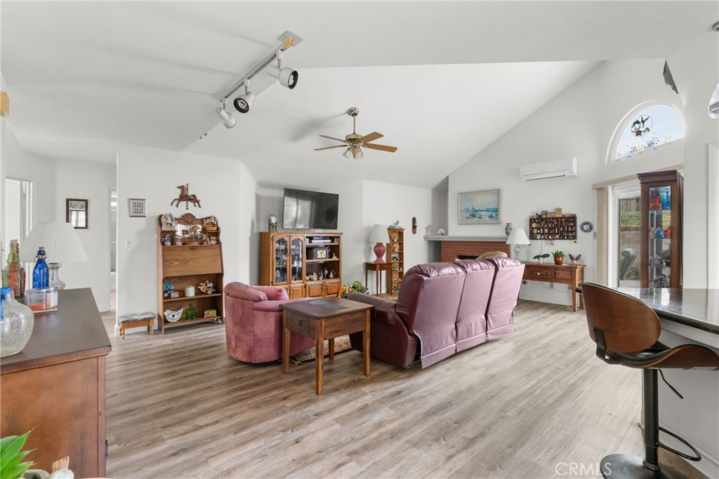 Santa Maria, California, 93455, United States, 3 Bedrooms Bedrooms, ,2 BathroomsBathrooms,Residential,For Sale,1980455