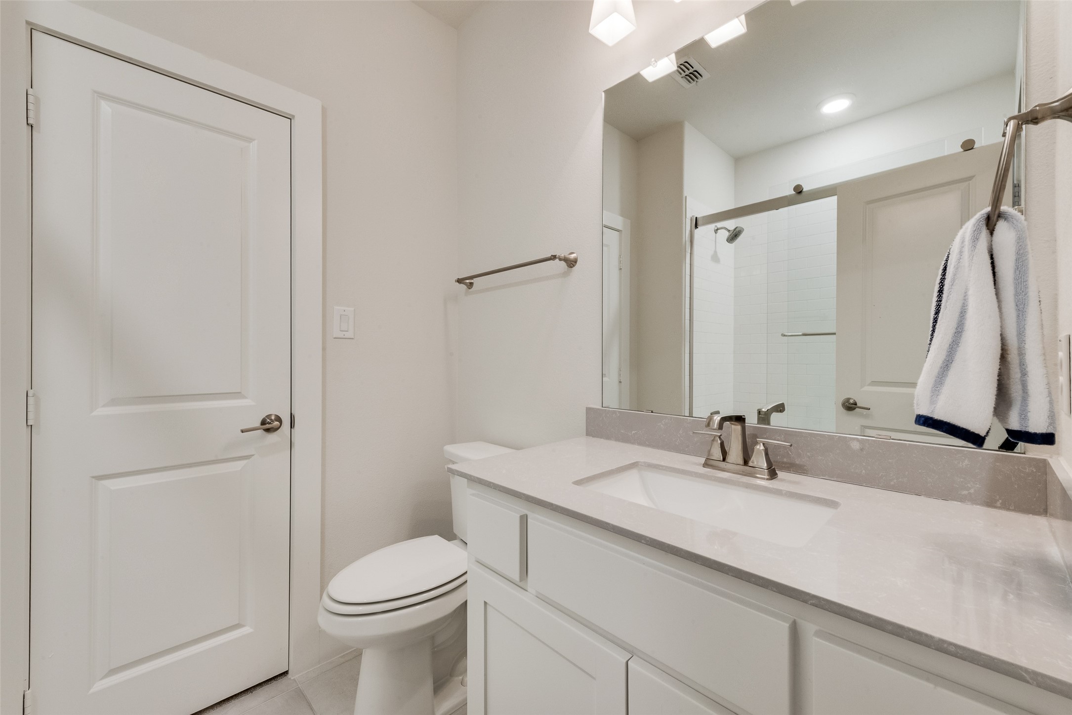 Prosper, Texas, 75078, United States, 5 Bedrooms Bedrooms, ,6 BathroomsBathrooms,Residential,For Sale,1856365