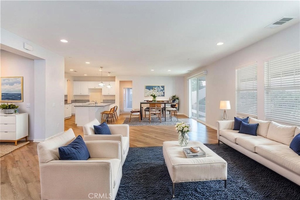 Murrieta, California, 92563, United States, 4 Bedrooms Bedrooms, ,3 BathroomsBathrooms,Residential,For Sale,1893533