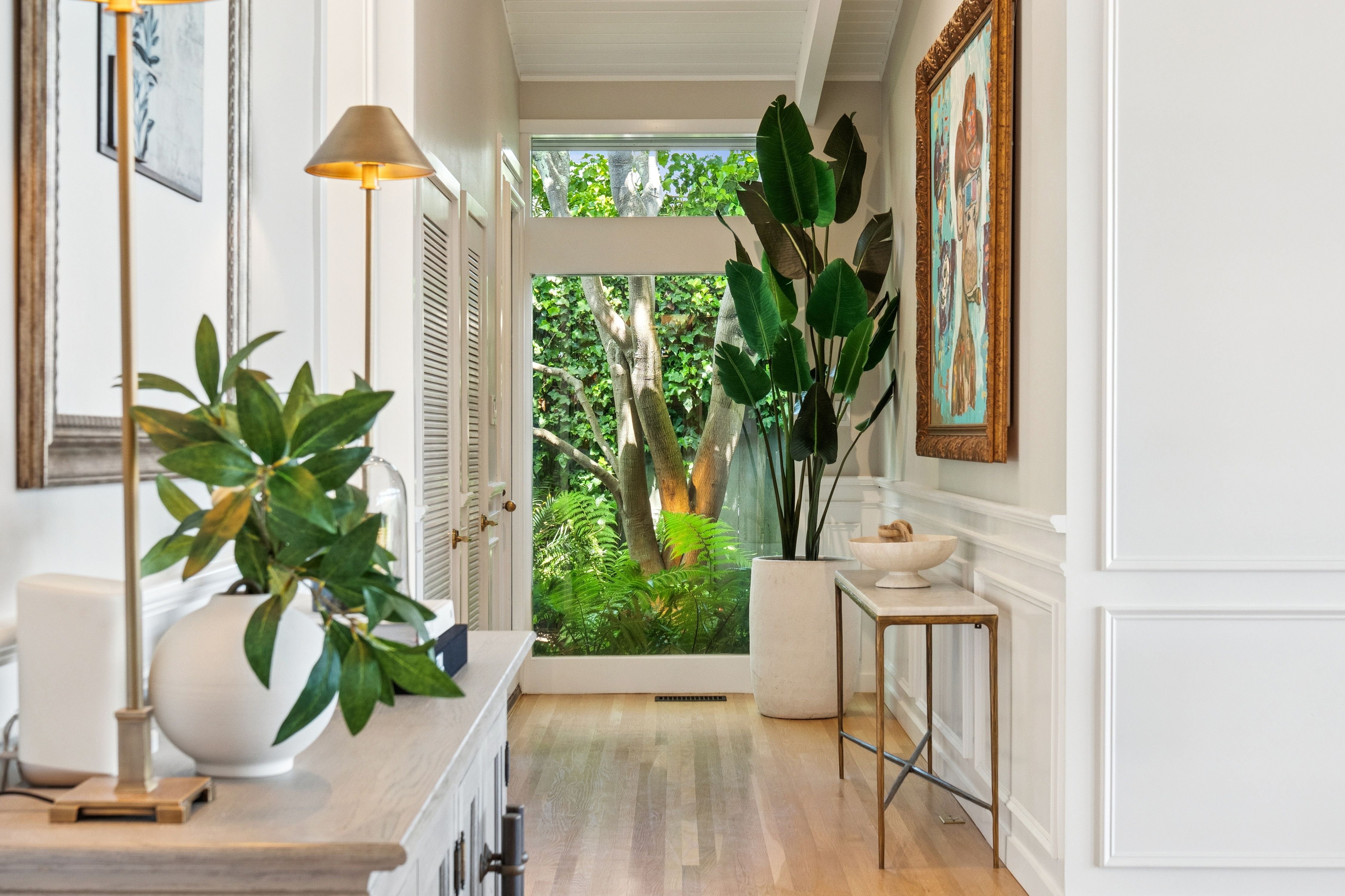  Rare One-Level Residence on Belvedere Island