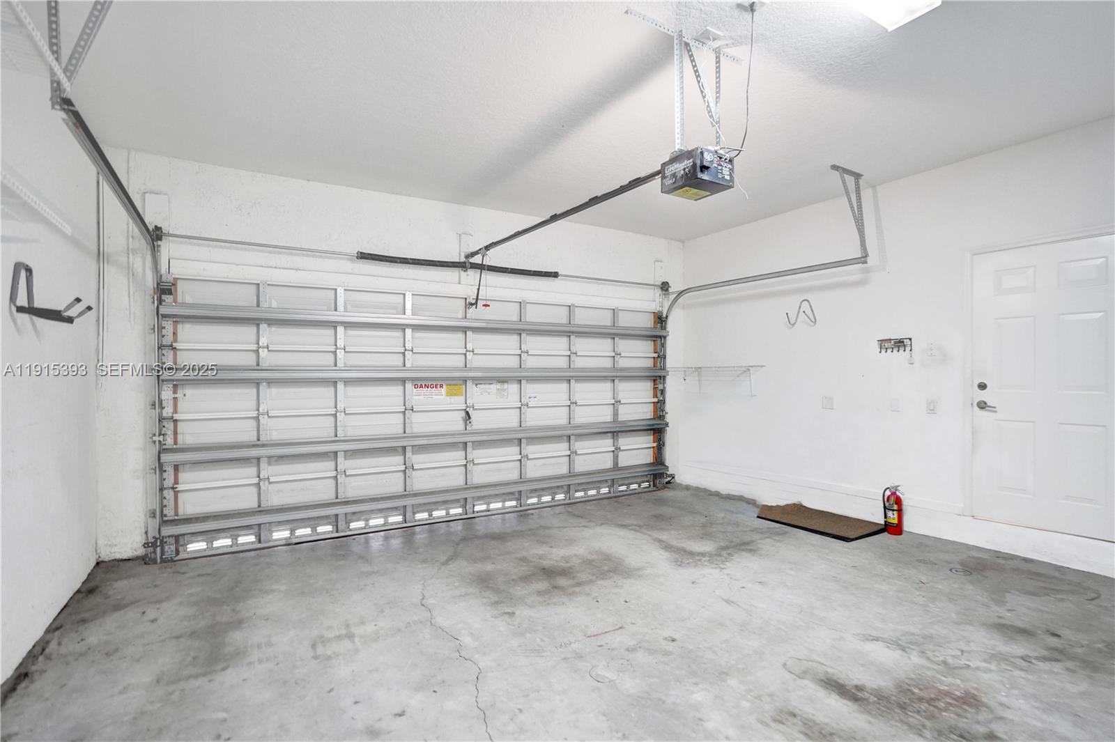 Weston, Florida, 33332, United States, 3 Bedrooms Bedrooms, ,2 BathroomsBathrooms,Residential,For Sale,1998449