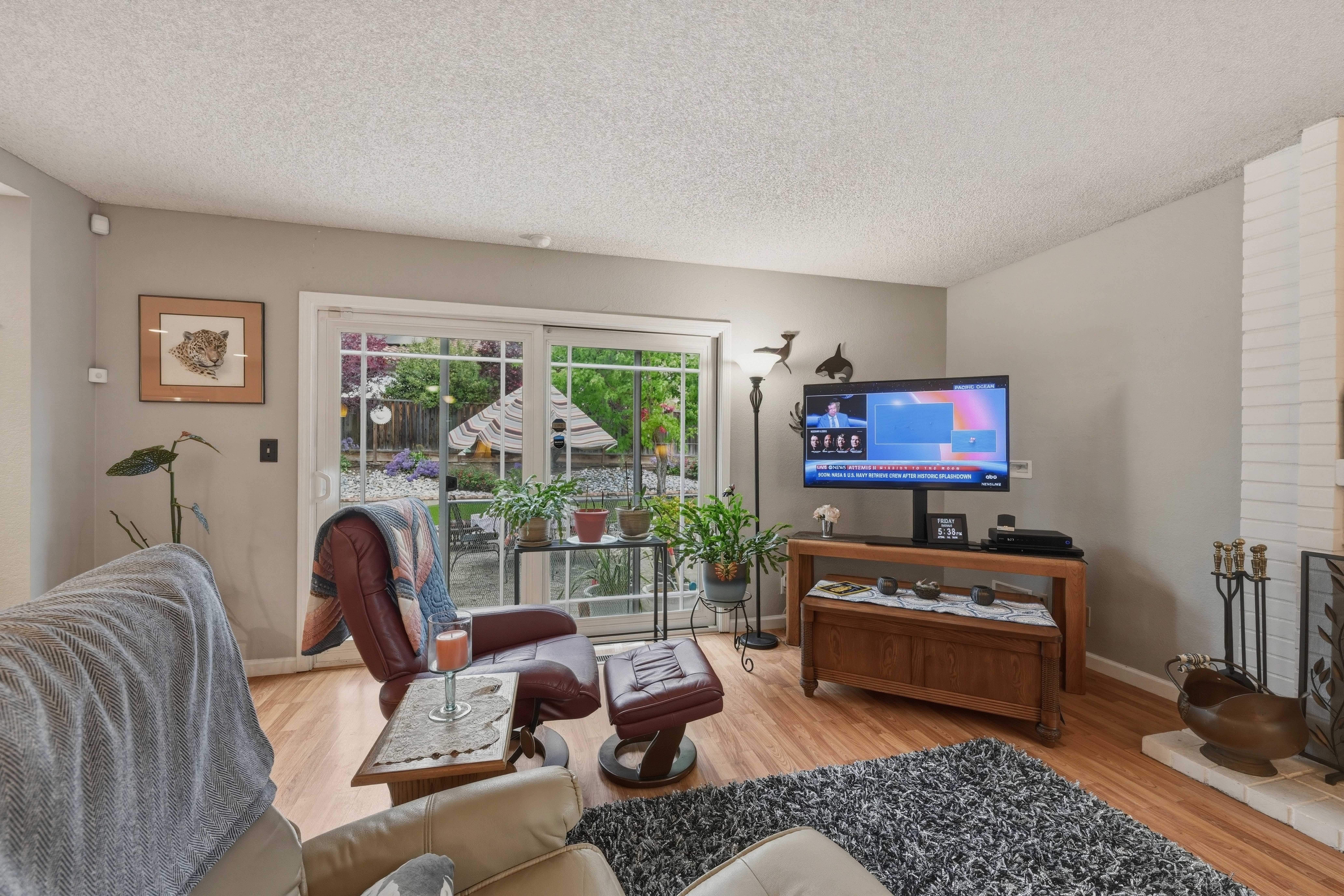  Stunningly Upgraded Home with Modern Amenities and Charm - 物件實景