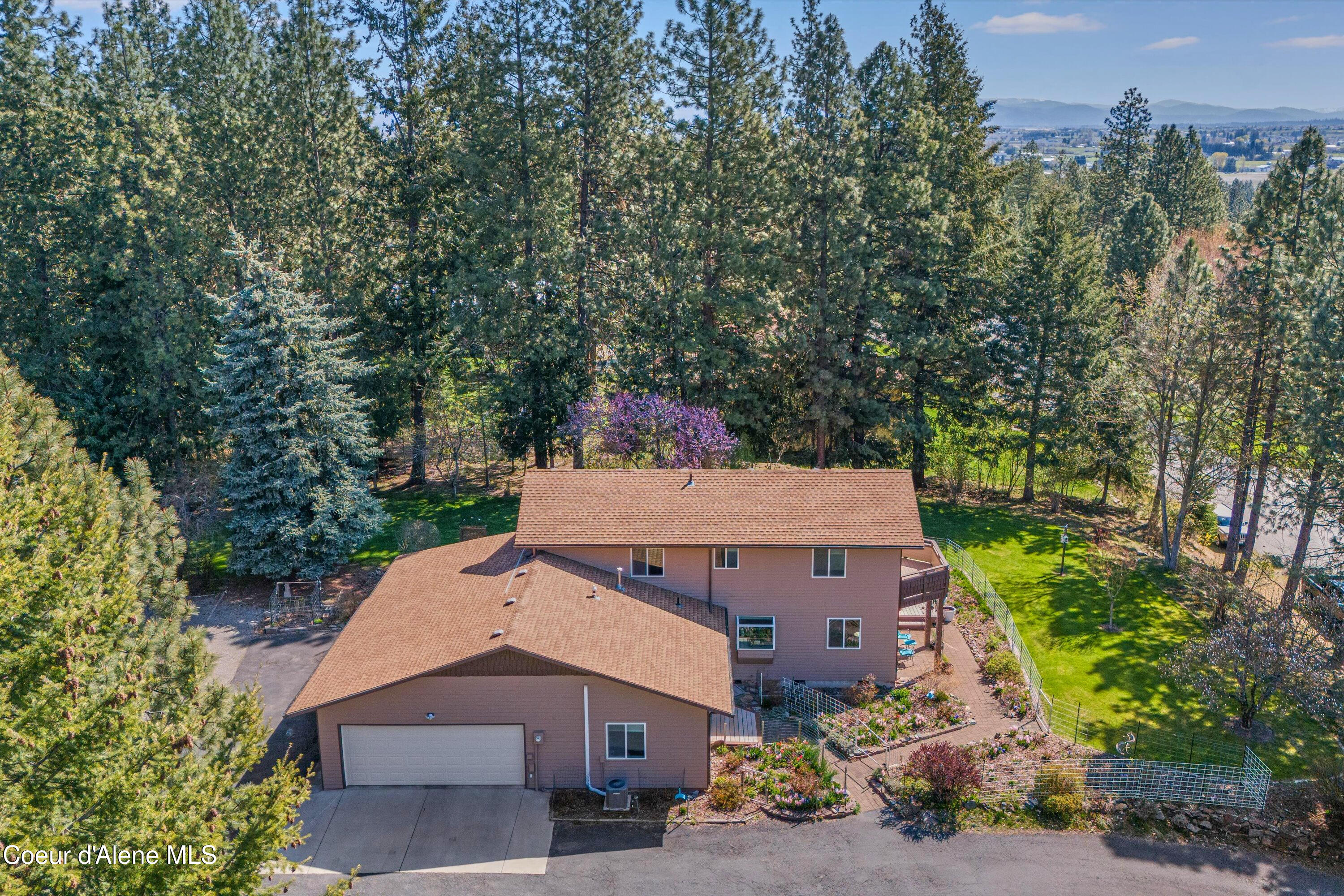 Hauser, Idaho, 83854, United States, 3 Bedrooms Bedrooms, ,3 BathroomsBathrooms,Residential,For Sale,1974734