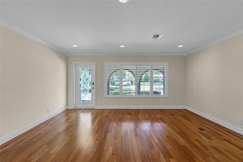 Fort Lauderdale, Florida, 33308, United States, 2 Bedrooms Bedrooms, ,2 BathroomsBathrooms,Residential,For Sale,1890163
