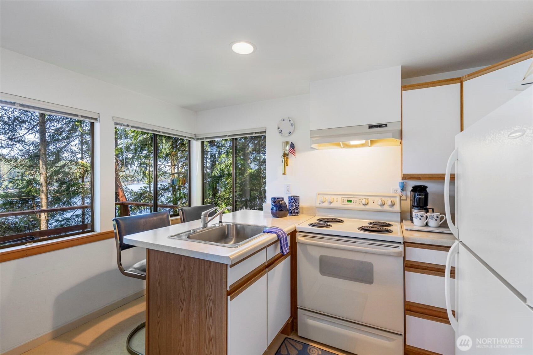 Nordland, Washington, 98358, United States, 1 Bedroom Bedrooms, ,1 BathroomBathrooms,Residential,For Sale,1728510