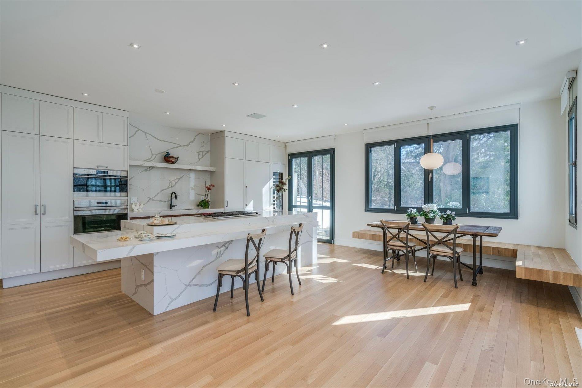  8 Frost Creek Dr, Locust Valley, NY, 11560 - 物件實景