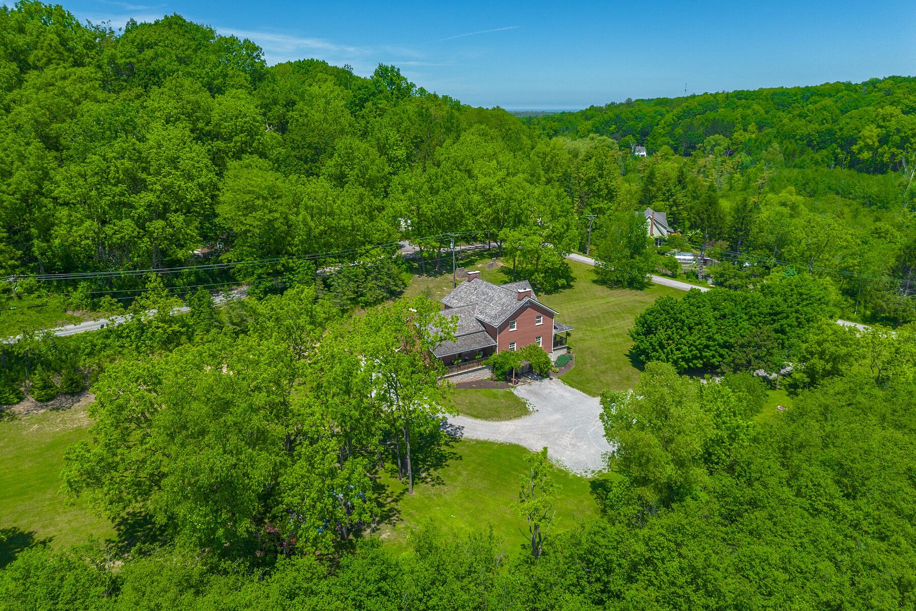  Classic Farmhouse Charm - 物件實景