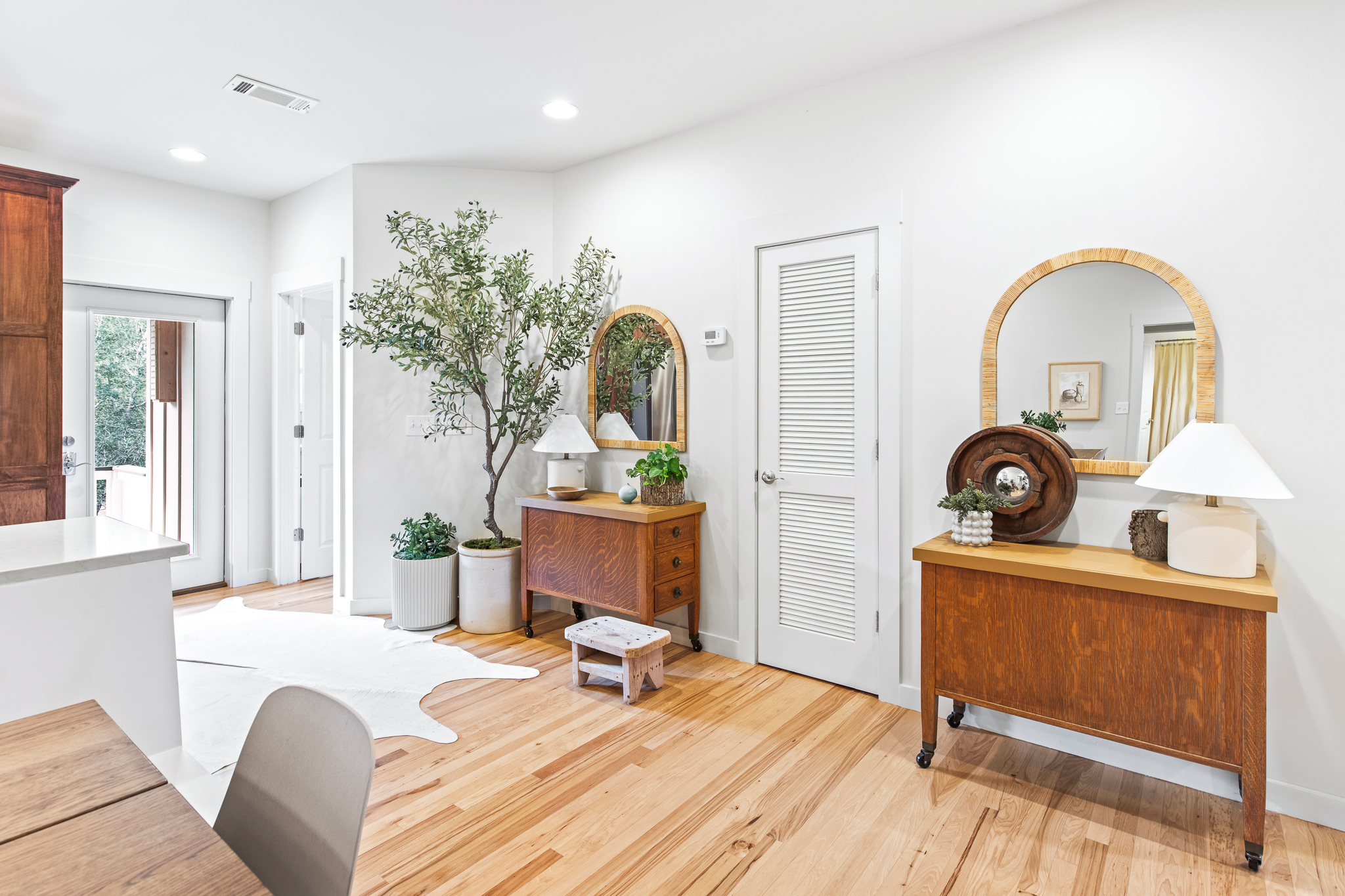  Furnished Coastal Retreat on Over an Acre with Pickleball Court - 物件實景