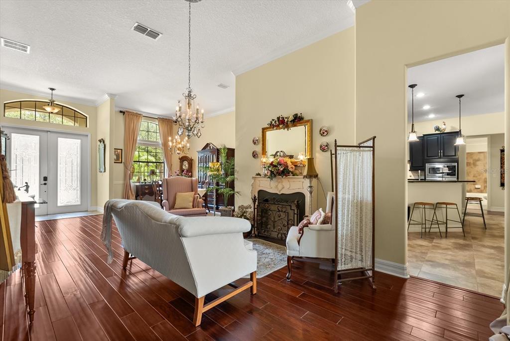 Sorrento, Florida, 32776, United States, 4 Bedrooms Bedrooms, ,4 BathroomsBathrooms,Residential,For Sale,1890904