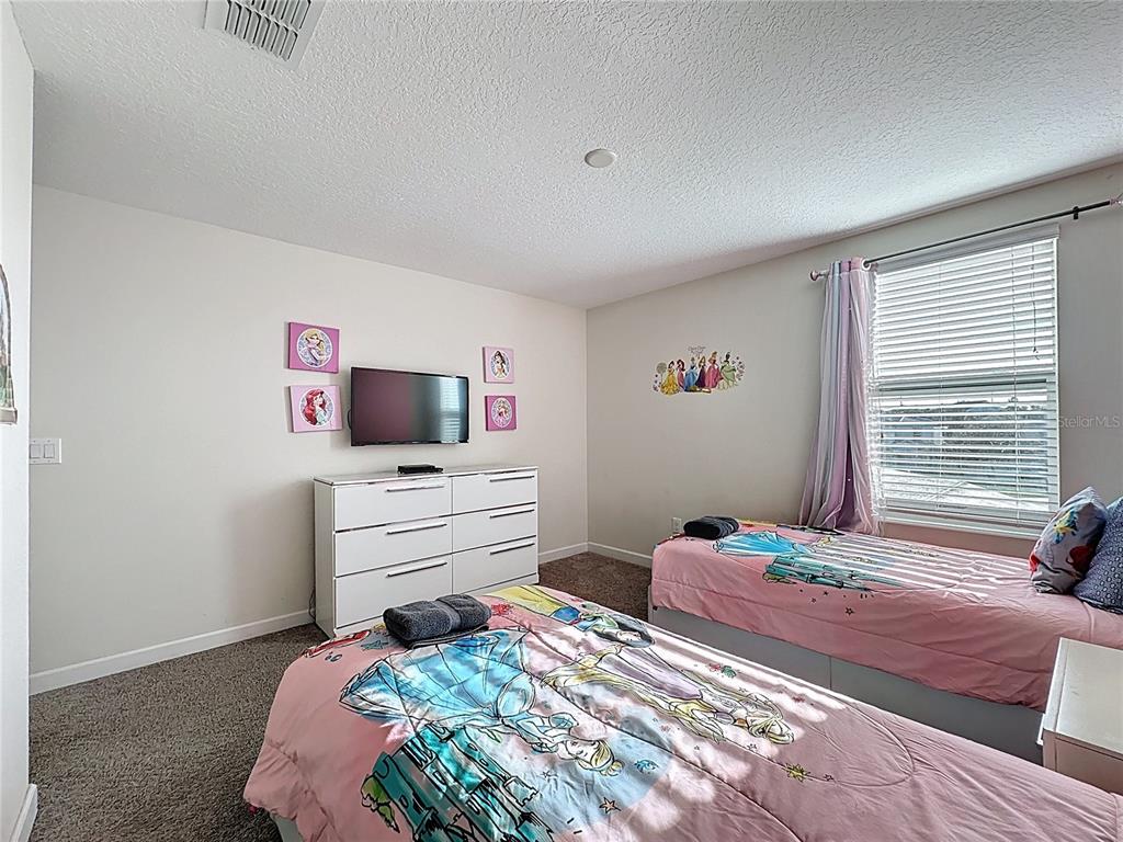 Davenport, Florida, 33896, United States, 8 Bedrooms Bedrooms, ,5 BathroomsBathrooms,Residential,For Sale,1992116