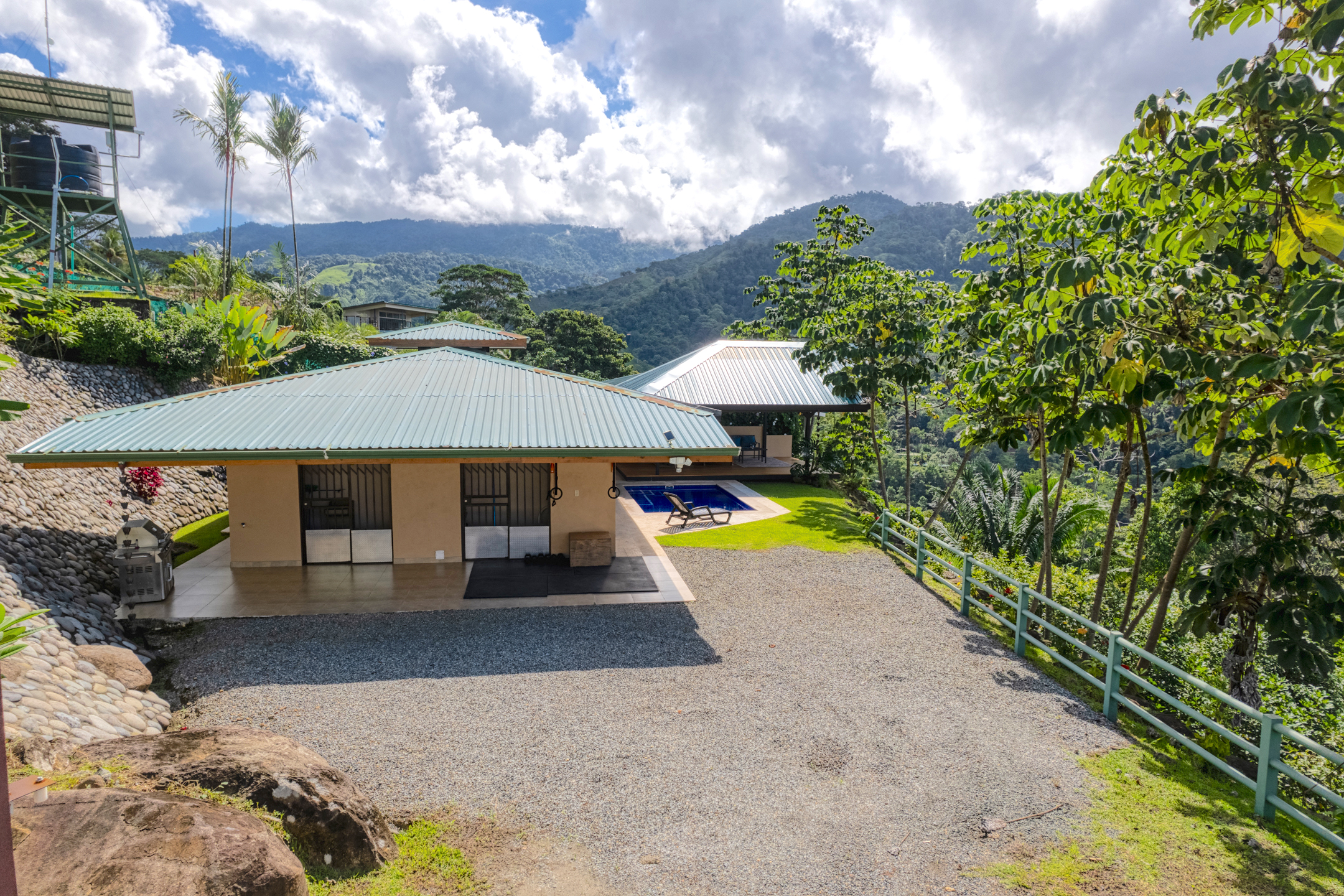 Uvita, Puntarenas, CR, 2 Bedrooms Bedrooms, ,2 BathroomsBathrooms,Residential,For Sale,1617213