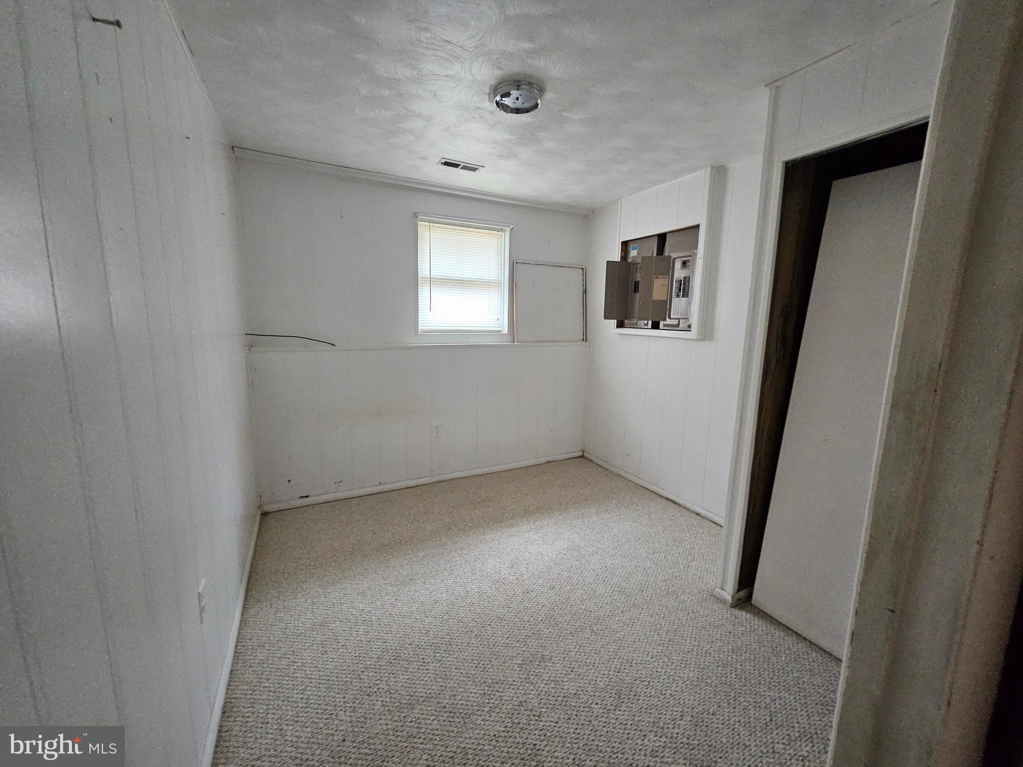 Millersville, Maryland, 21108, United States, 5 Bedrooms Bedrooms, ,3 BathroomsBathrooms,Residential,For Sale,1881579