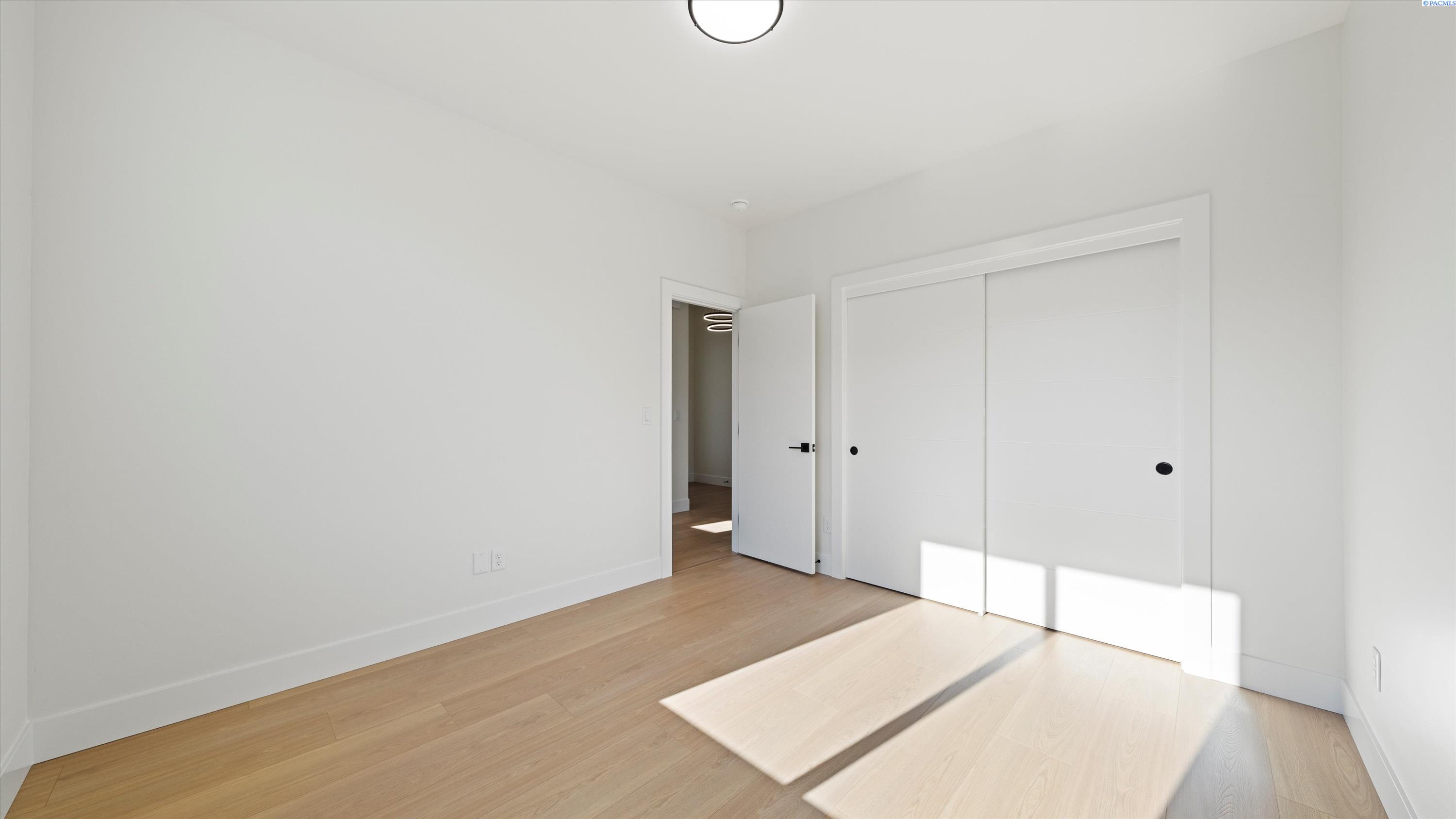 Richland, Washington, 99352, United States, 3 Bedrooms Bedrooms, ,2 BathroomsBathrooms,Residential,For Sale,2000656