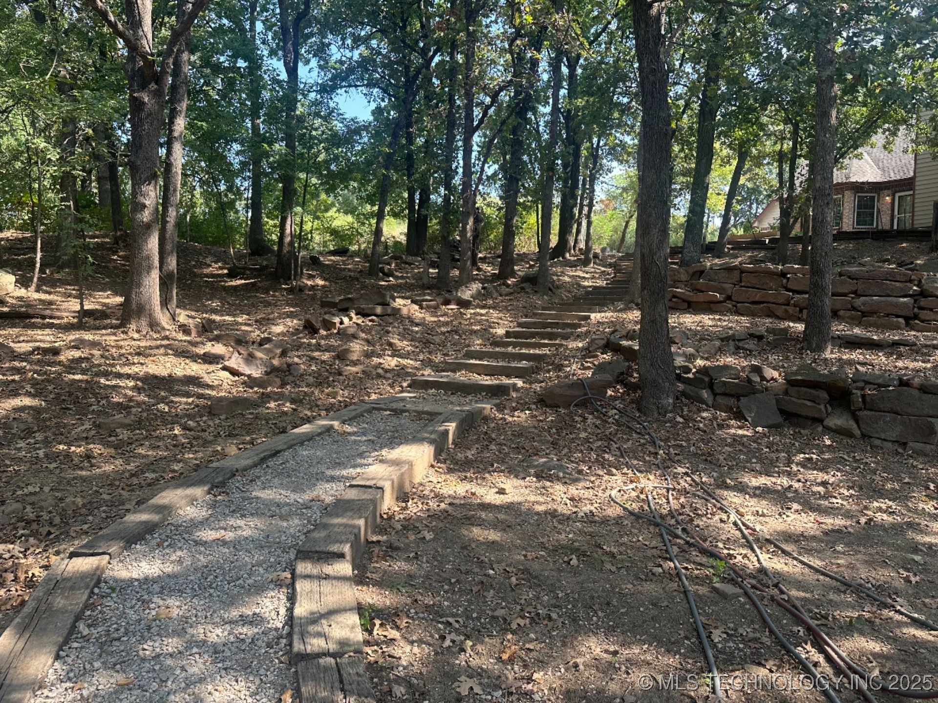 Tulsa, Oklahoma, 74132, United States, 3 Bedrooms Bedrooms, ,3 BathroomsBathrooms,Residential,For Sale,1949737