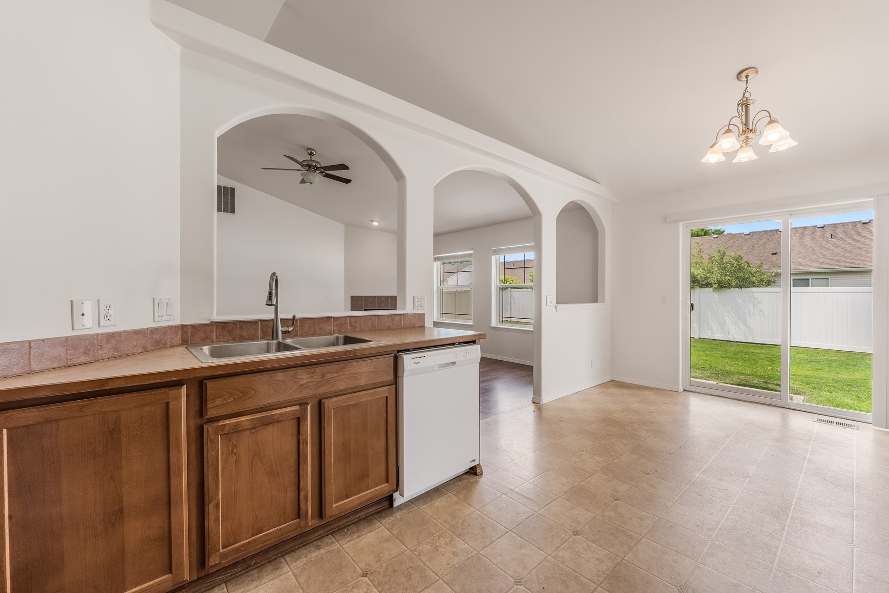  Adorable and Affordable 3/2 in Fieldstone - 物件實景