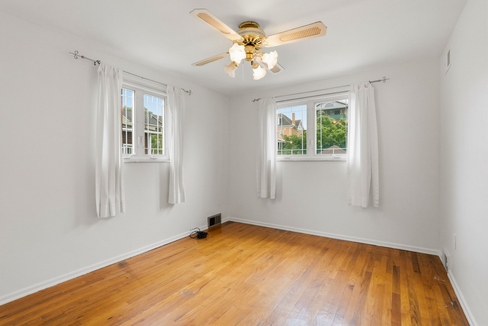  2722 Espy Avenue, Pittsburgh, PA 15216 - 物件實景