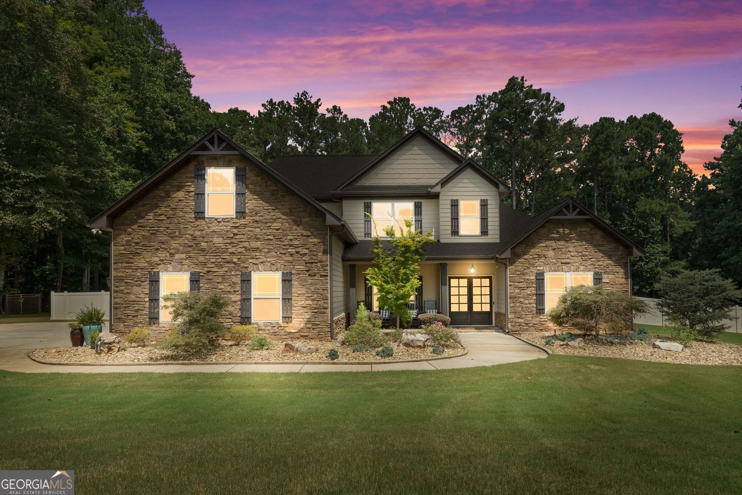 McDonough, Georgia, 30252, United States, 5 Bedrooms Bedrooms, ,3 BathroomsBathrooms,Residential,For Sale,1919082