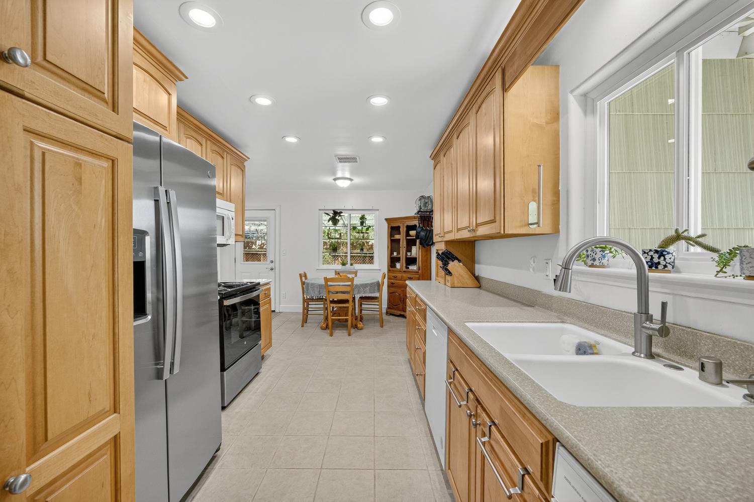 Carmichael, California, 95608, United States, 3 Bedrooms Bedrooms, ,2 BathroomsBathrooms,Residential,For Sale,1938717