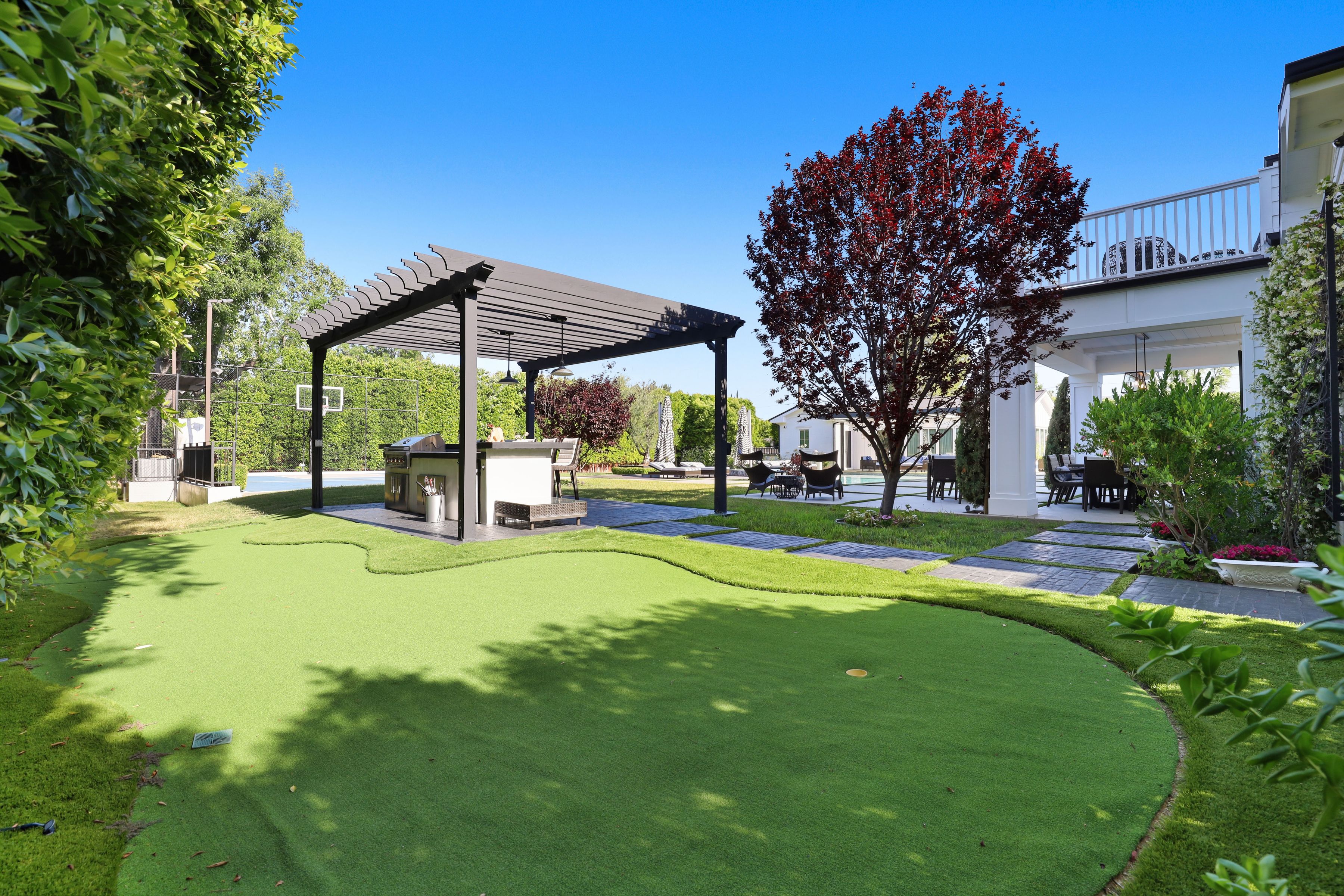  5342 Shoshone Avenue - 物件實景