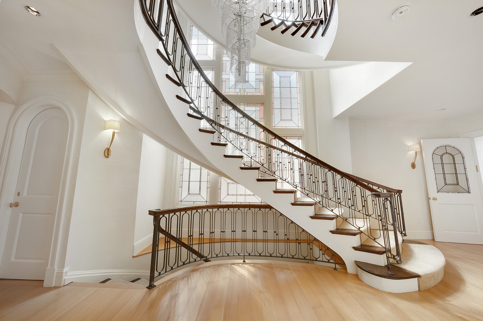 Brooklyn, New York, 11230, United States, 4 Bedrooms Bedrooms, ,7 BathroomsBathrooms,Residential,For Sale,1942878