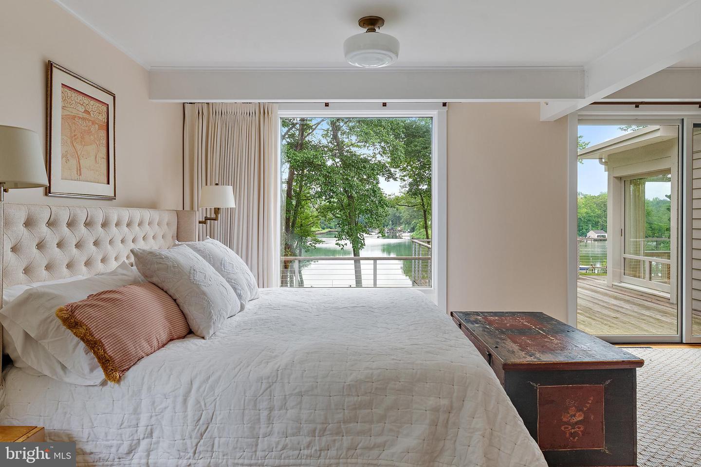 Annapolis, Maryland, 21403, United States, 5 Bedrooms Bedrooms, ,4 BathroomsBathrooms,Residential,For Sale,1895368