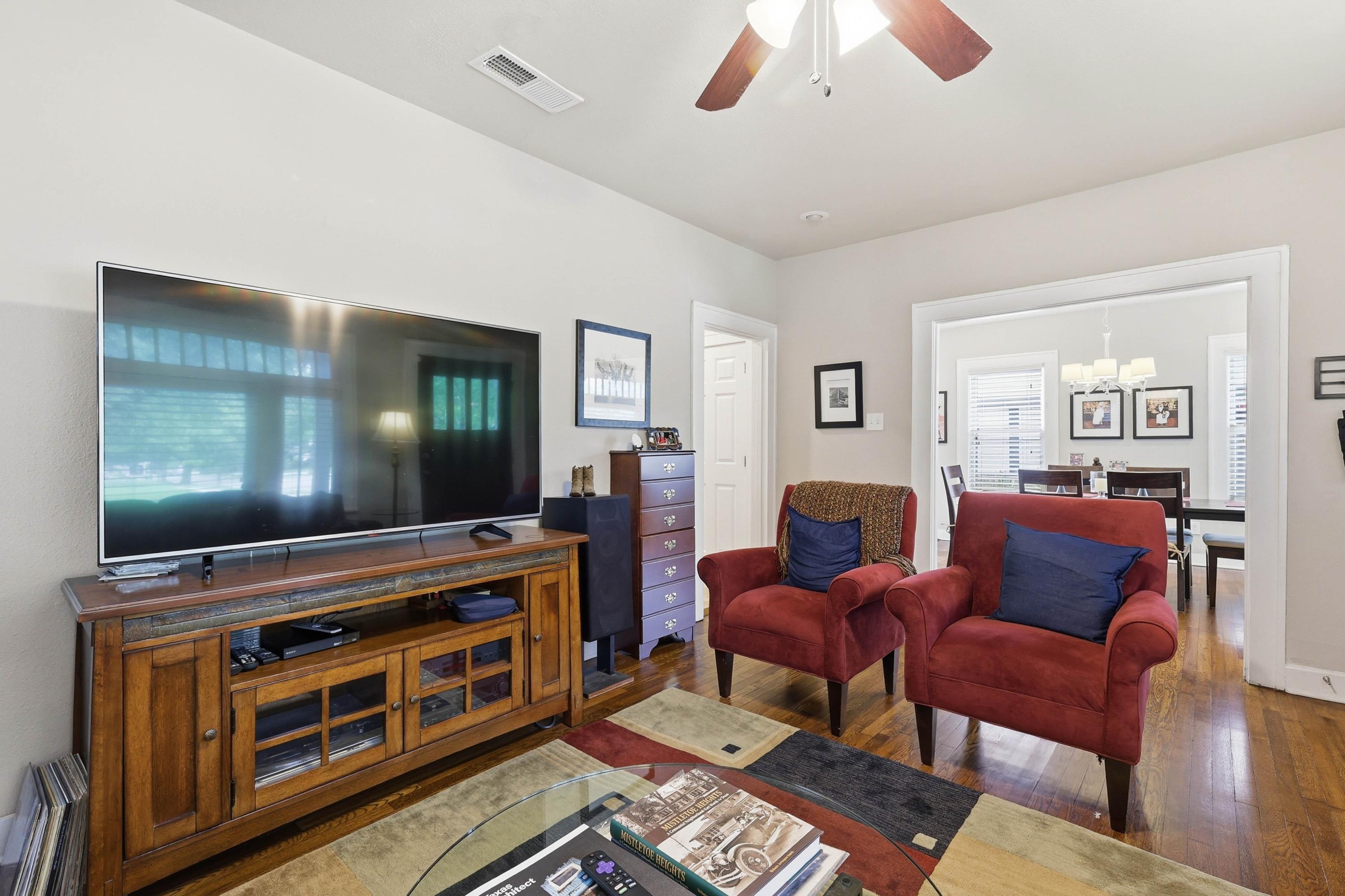  1300 Buck Avenue, Fort Worth, TX, 76110 - 物件實景